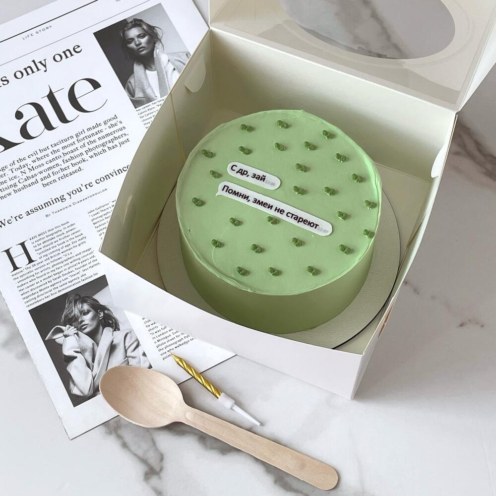 Бенто-торт для девушки «змеи не стареют»