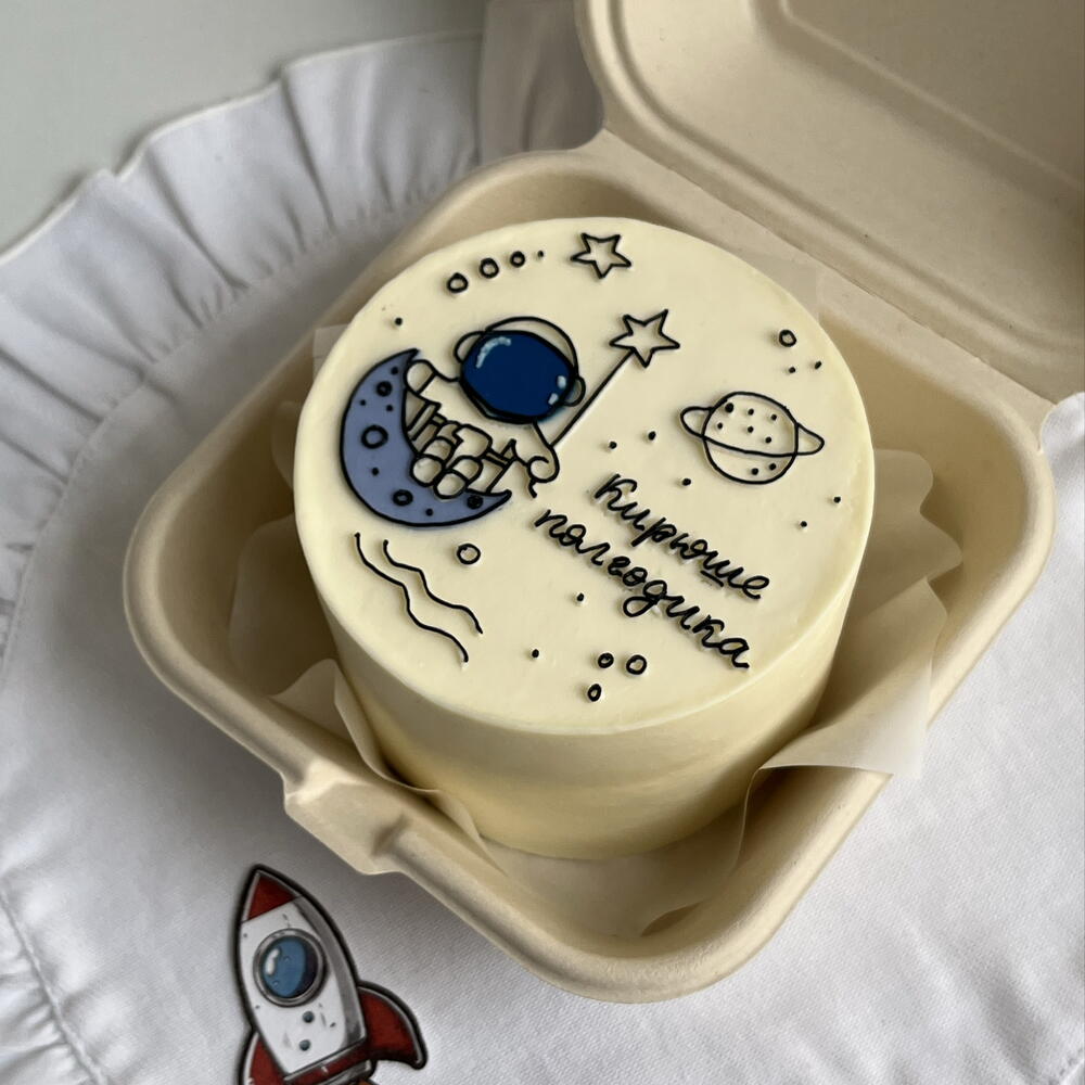 Бенто-торт/ для мальчика /с космонавтом /на каждый месяц