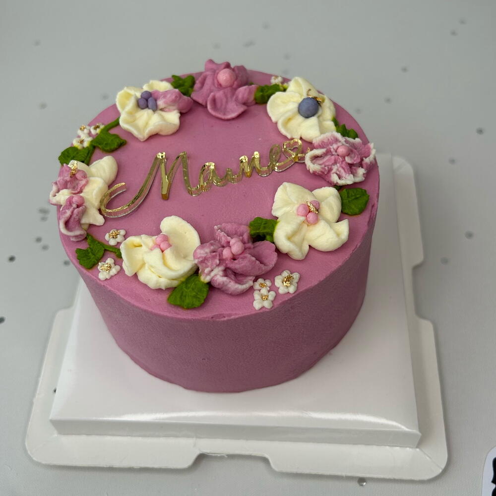 Бенто-торт для мамы на день рождения / 8 марта / корпоративный / для сотрудников