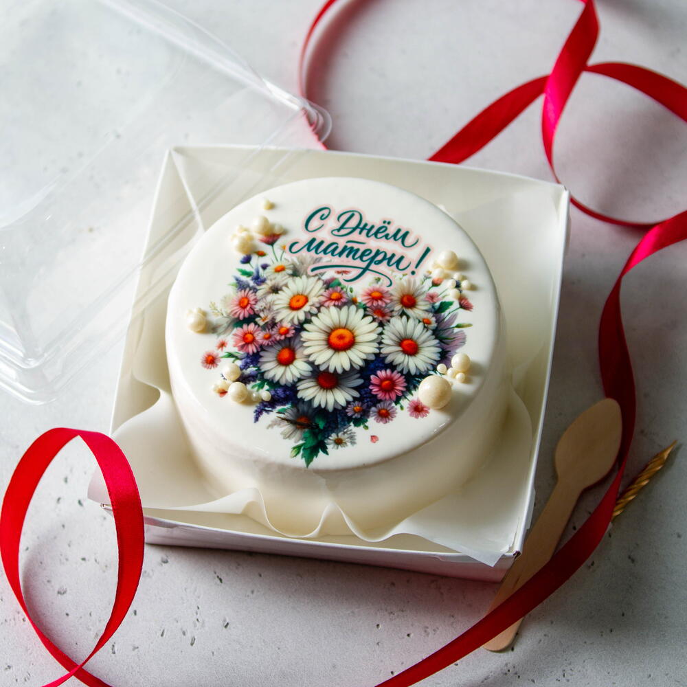 Бенто торт для мамы с букетом ромашек в виде сердца