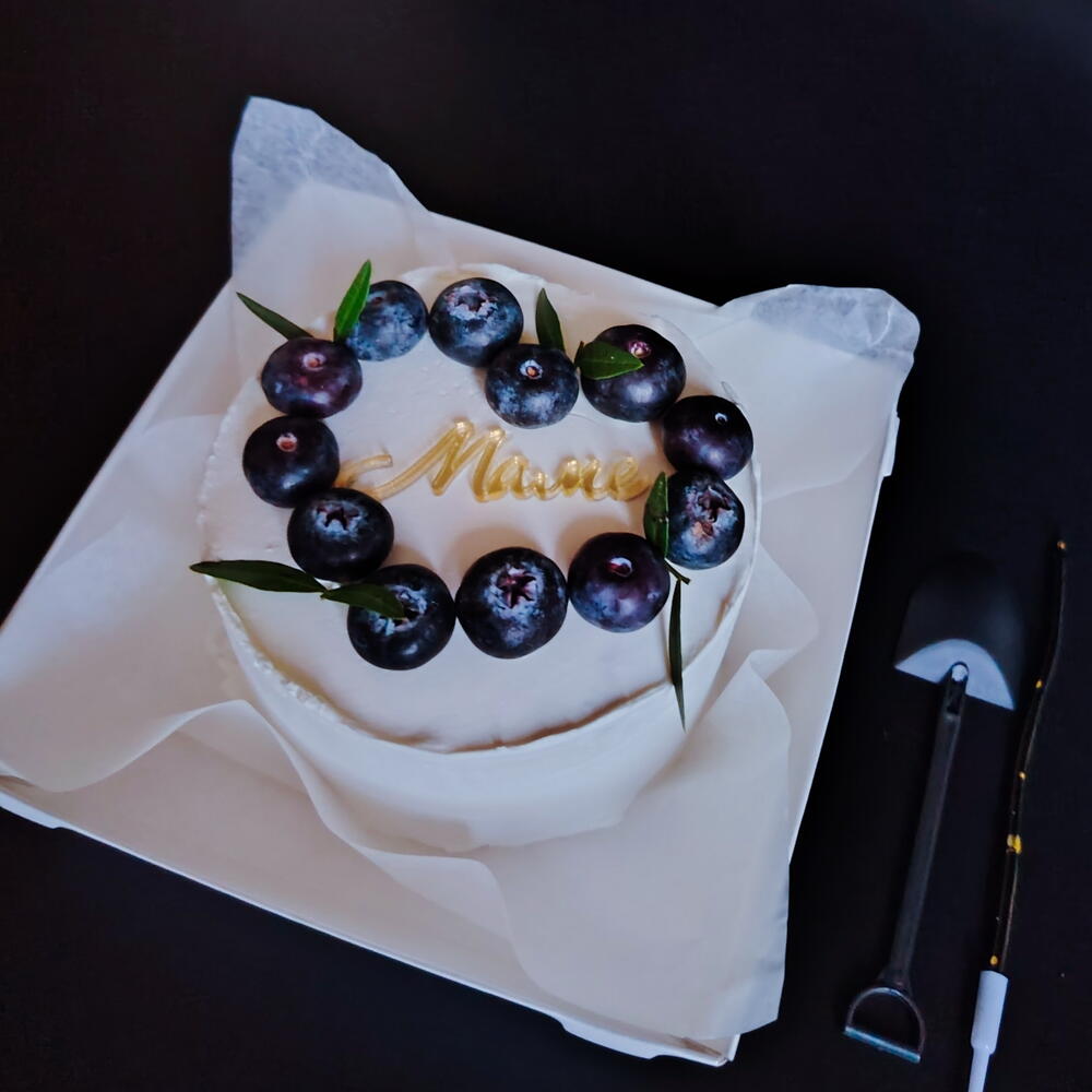 Бенто-торт для мамы с голубикой