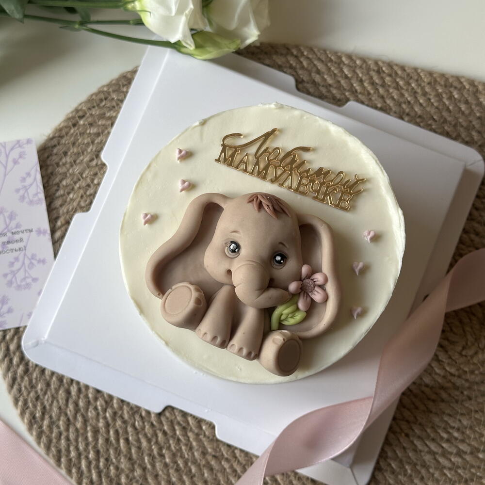 Бенто торт для мамы в стильном дизайне