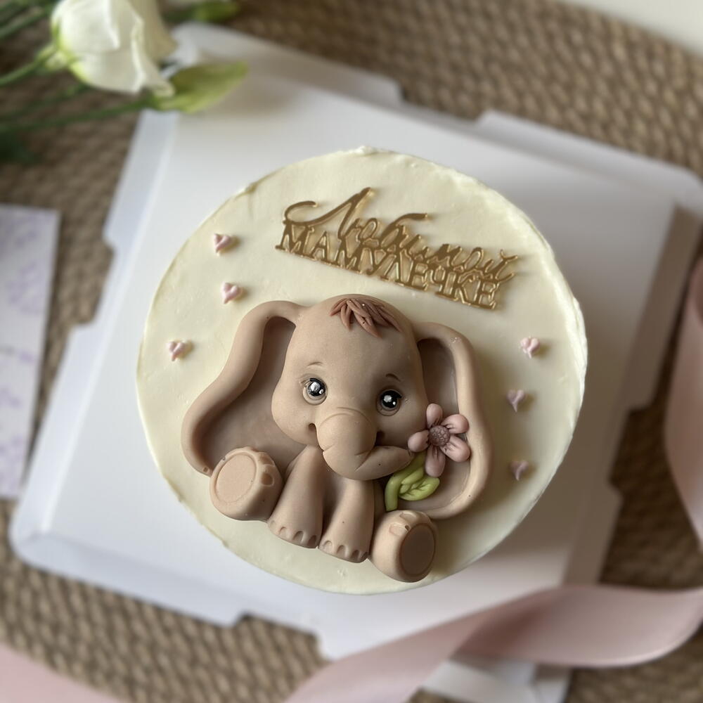 Бенто торт для мамы в стильном дизайне