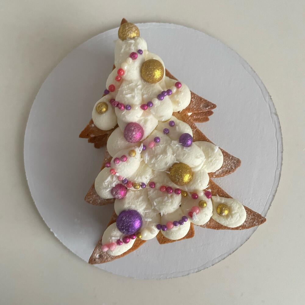 Бенто торт елка (медовые коржи)