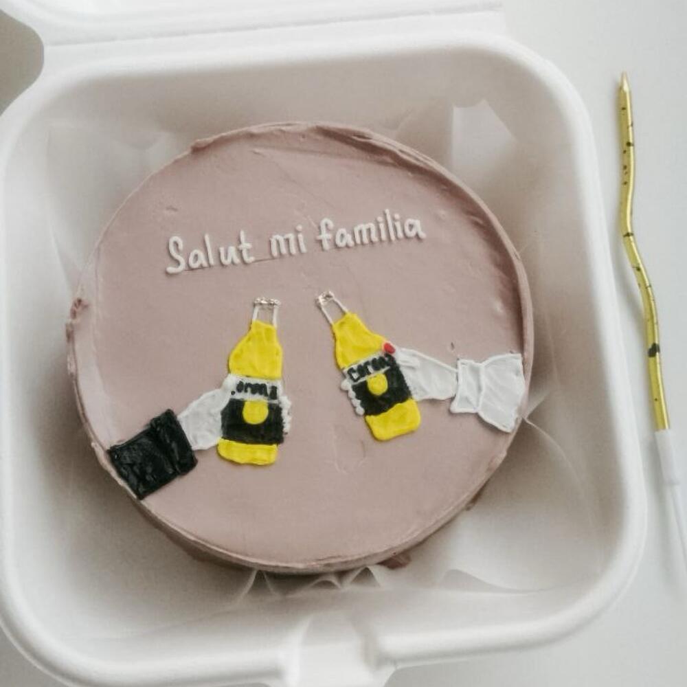 Бенто Торт Familia