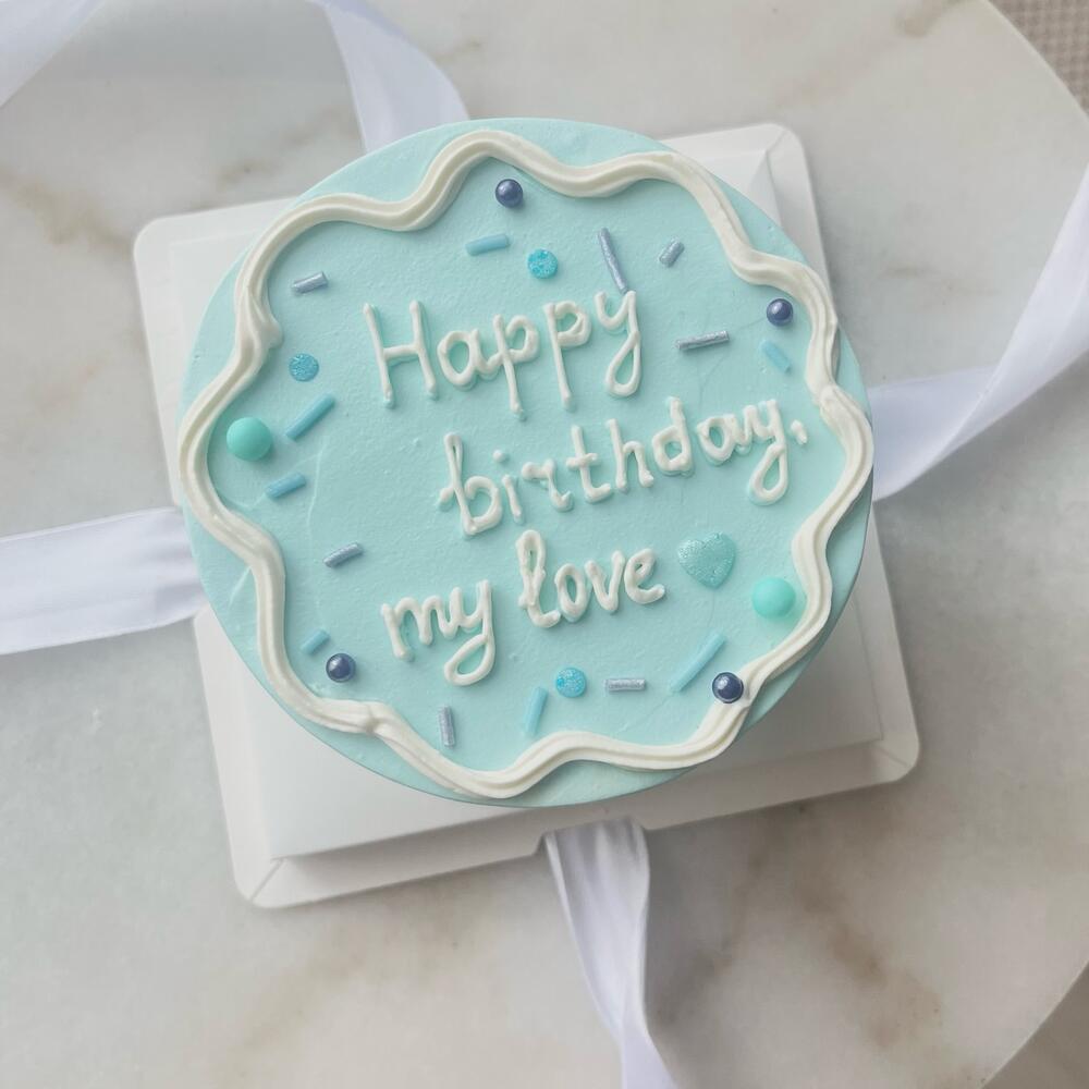 Бенто торт голубой