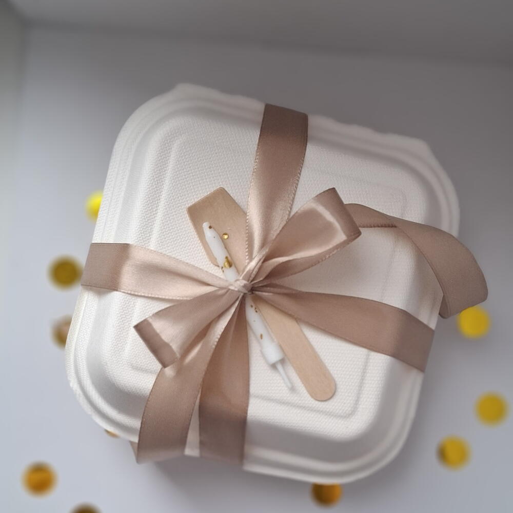 Бенто торт Happy Birthday на день рождения любимой девушки , подруге