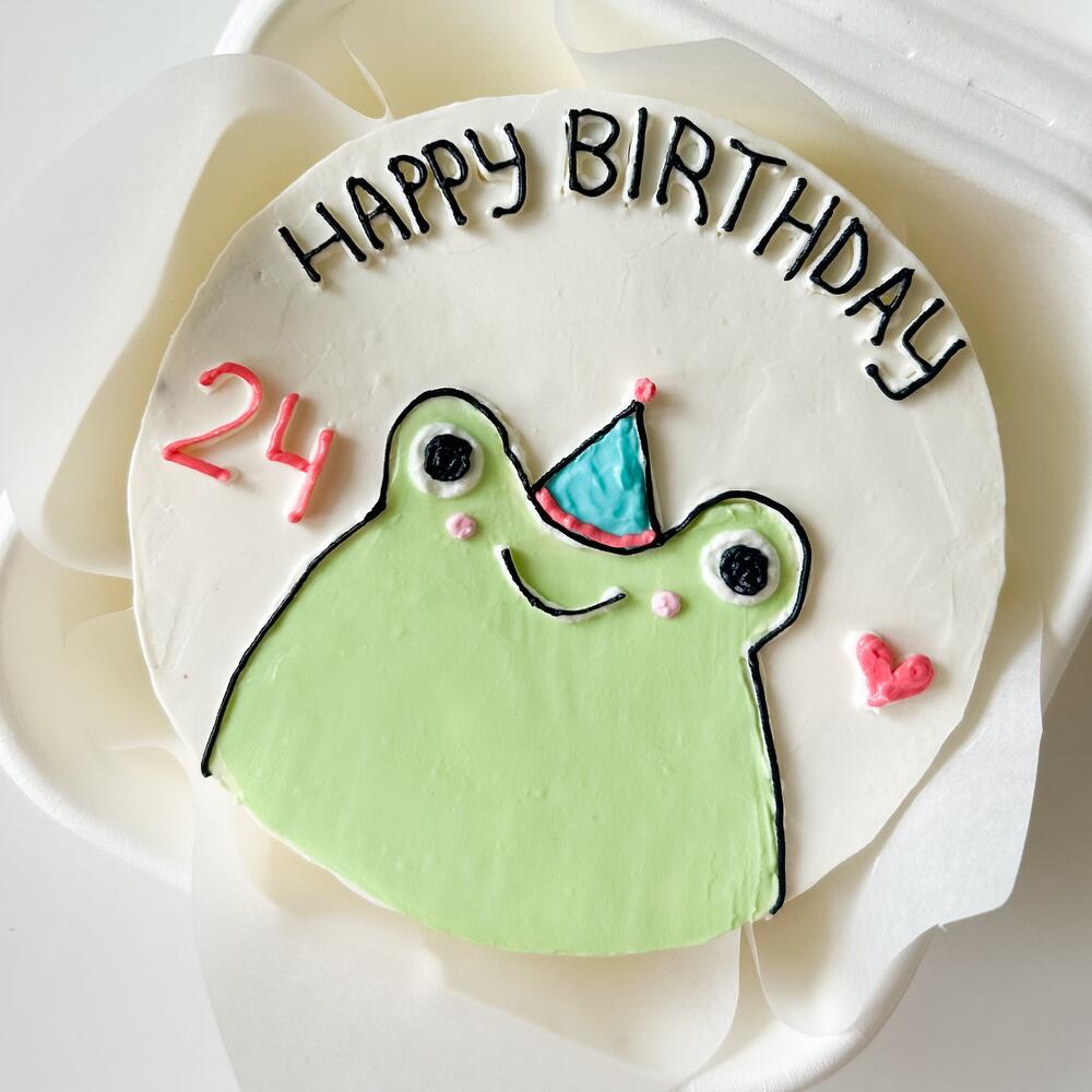 Бенто торт happy birthday с лягушкой