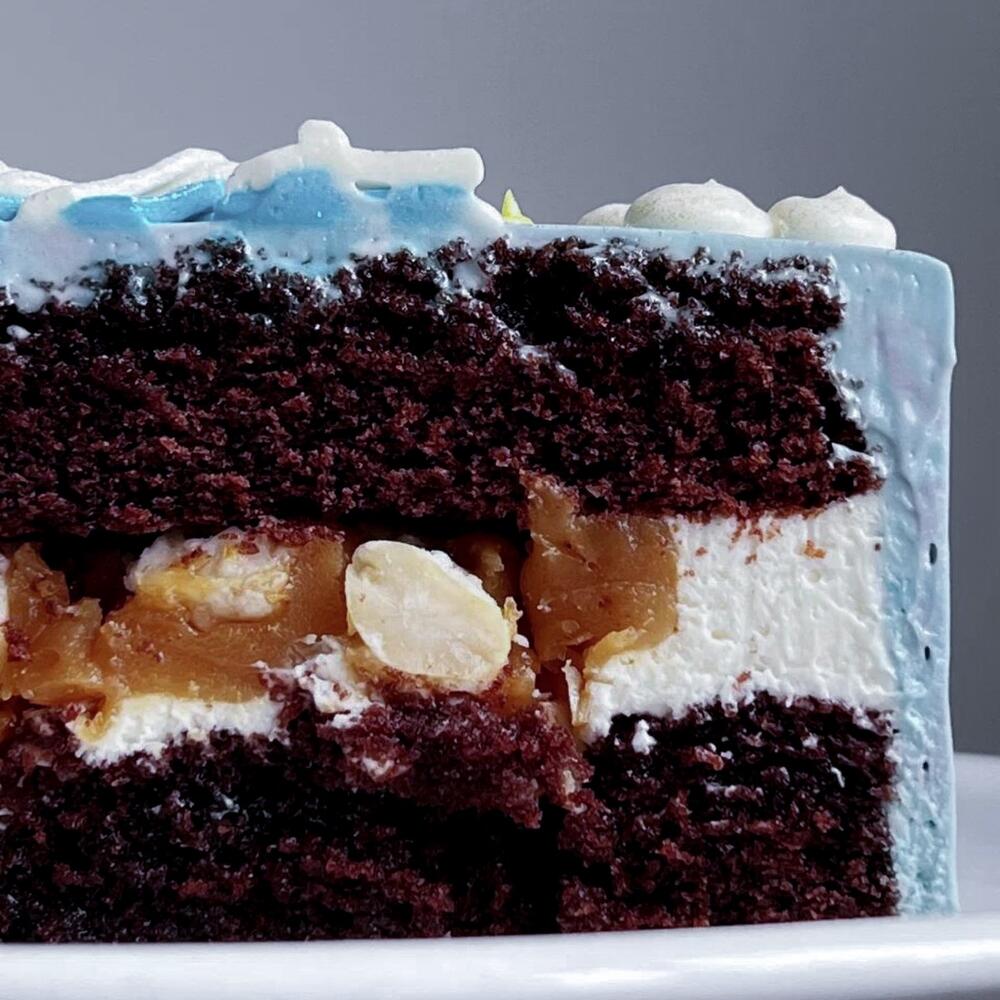 Бенто торт Happy Birthday с сердцами