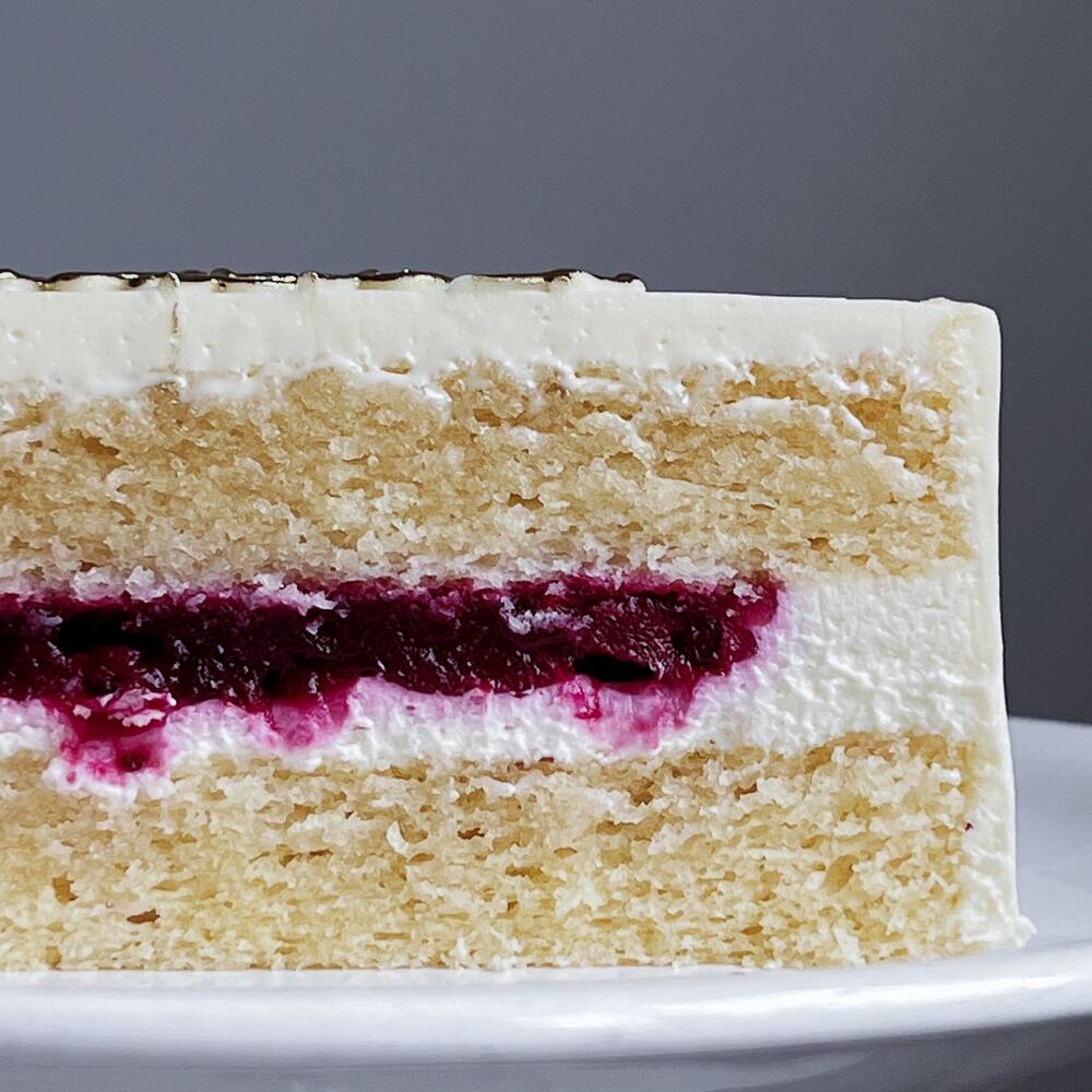 Бенто торт Happy Birthday с сердцами