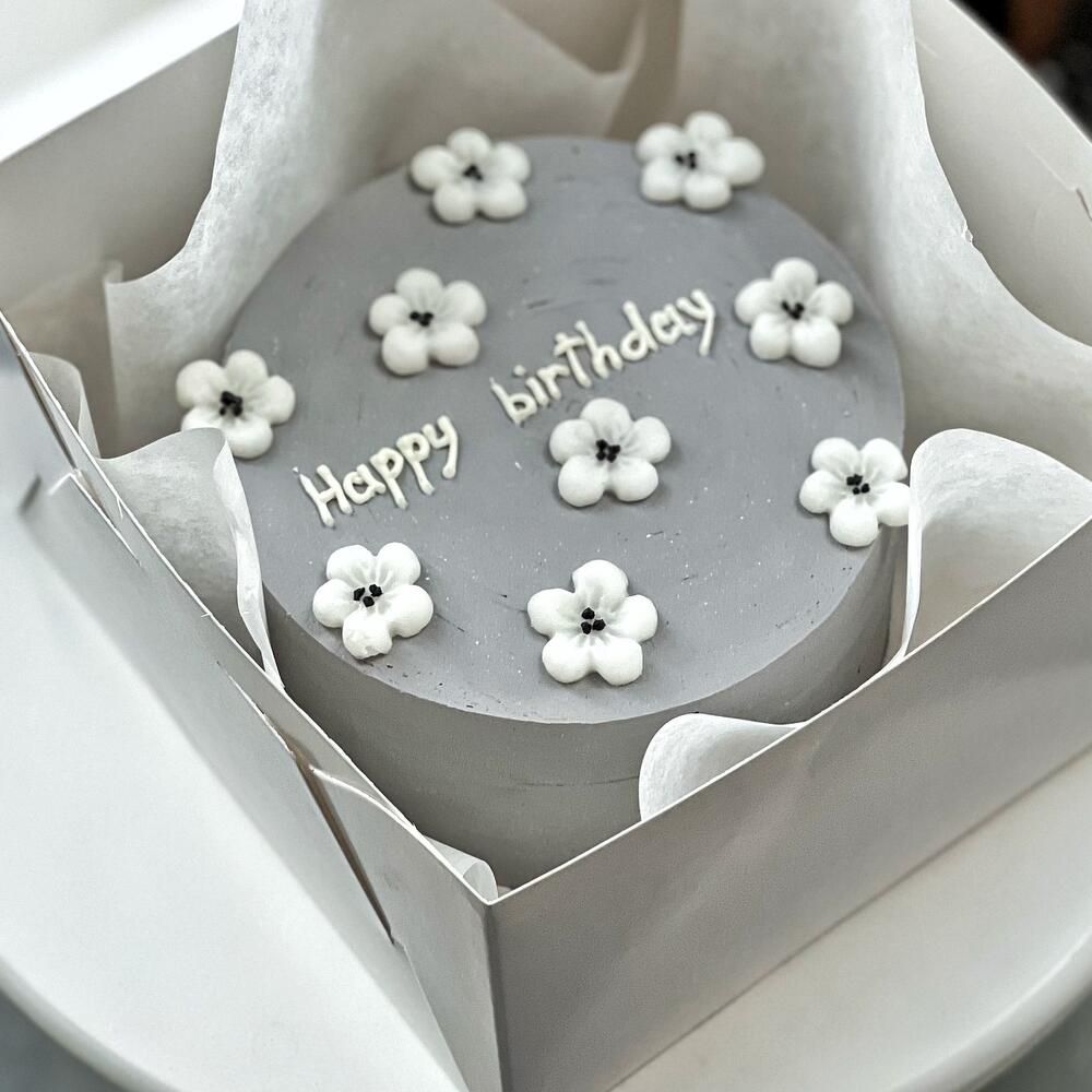 Бенто торт happy birthday серый