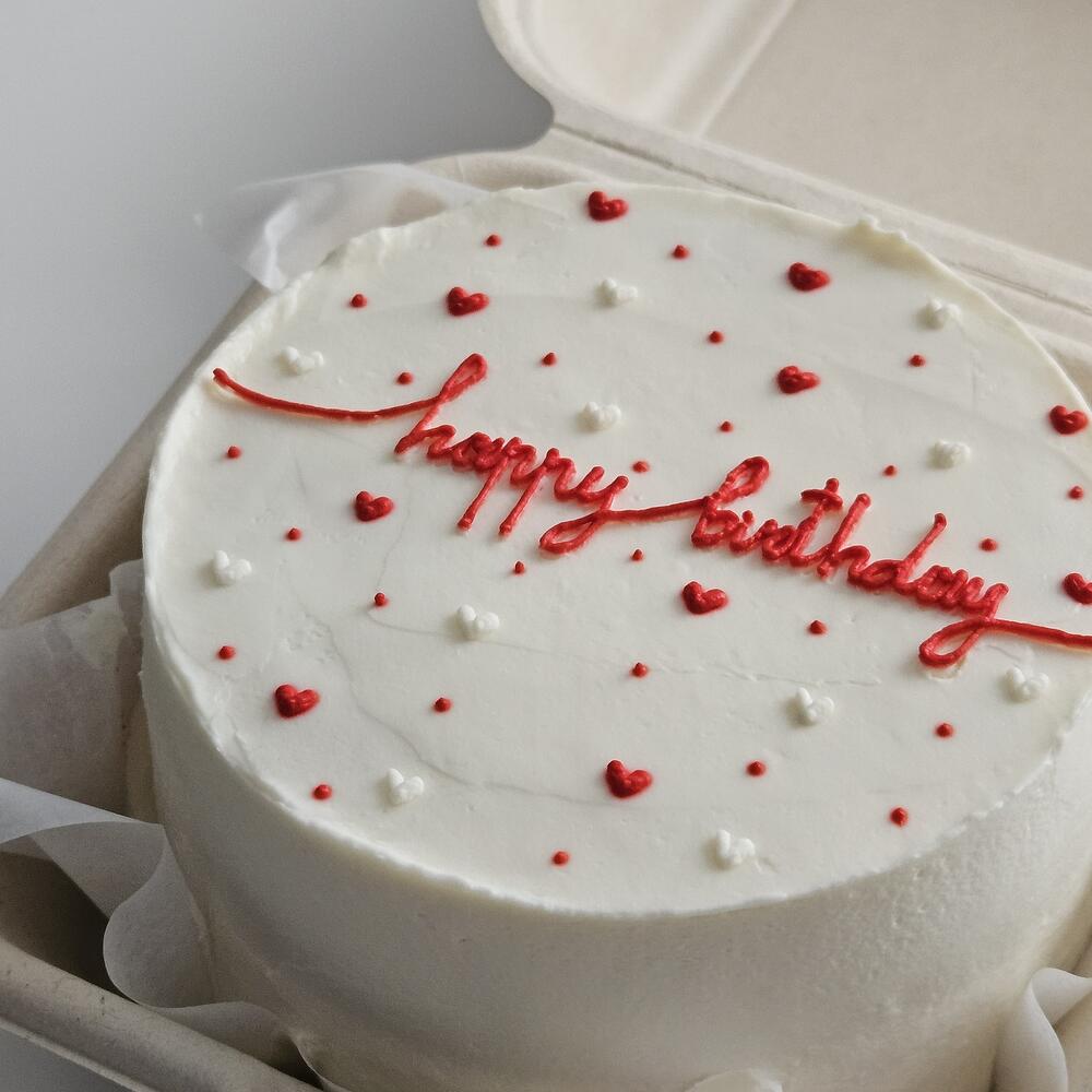 Бенто торт happy bithday с днем рождения с сердечками