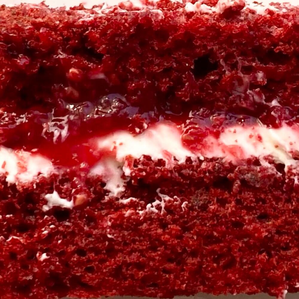 Бенто-торт «hbd» с сердечками