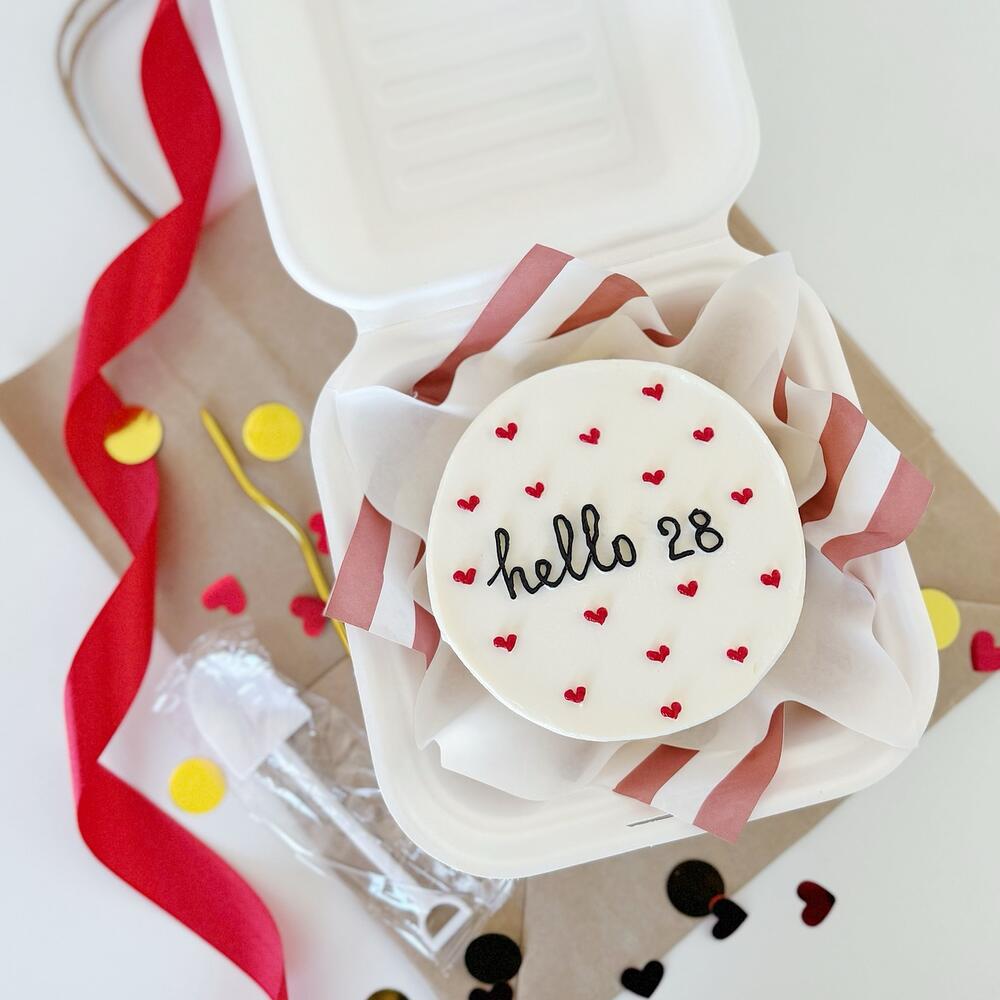 Бенто торт «hello » на день рождения