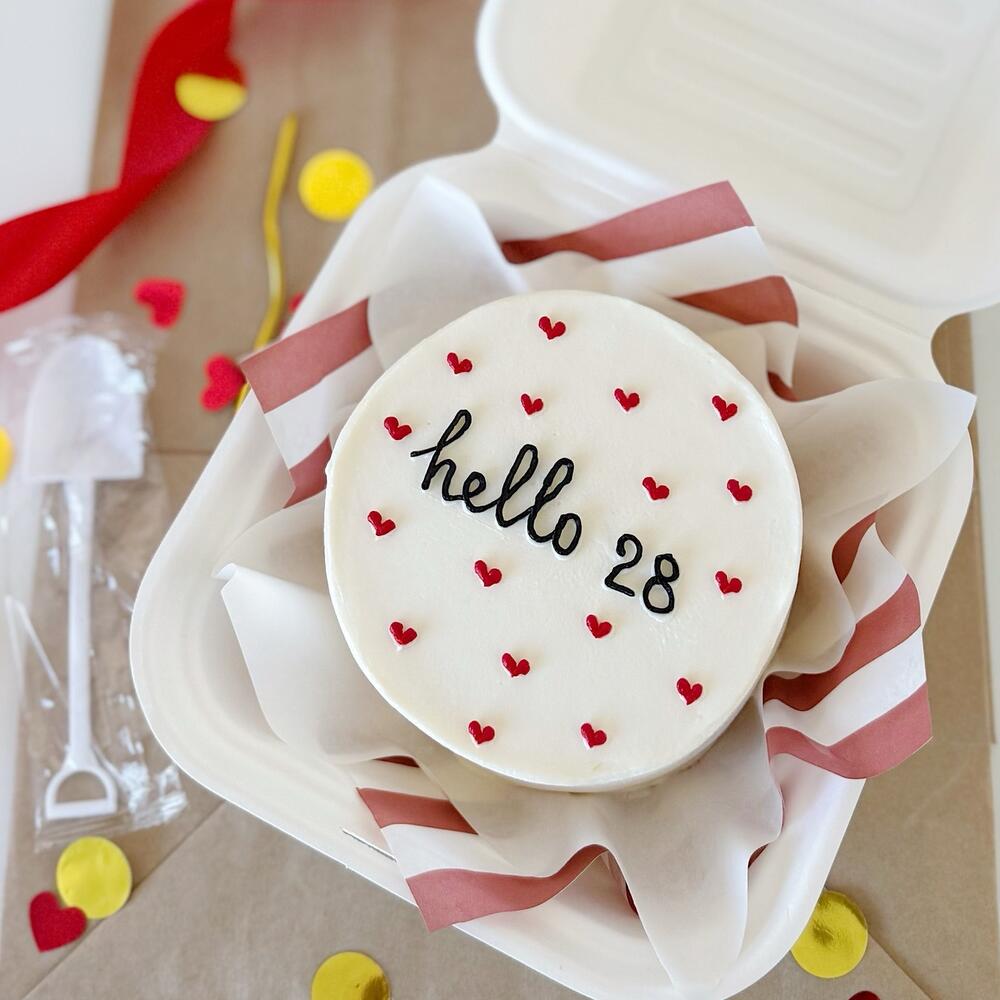 Бенто торт «hello » на день рождения