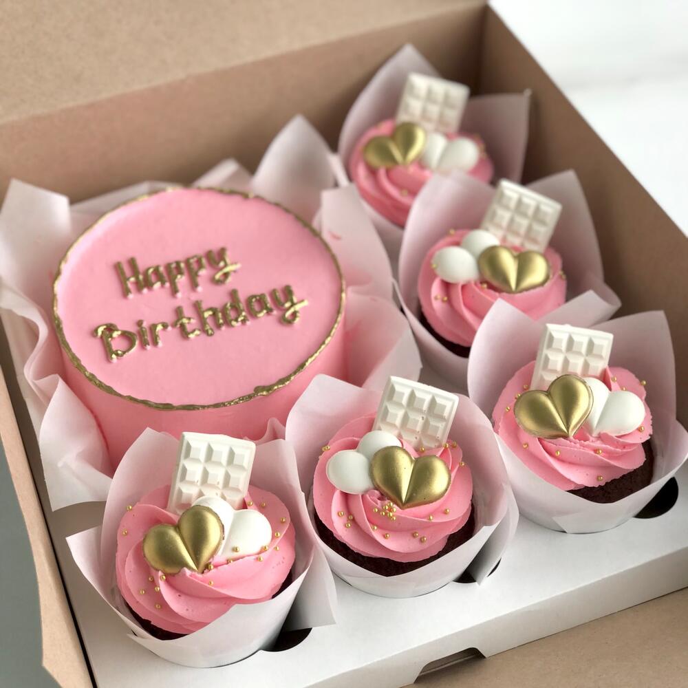 Бенто торт и капкейки для девушки на День Рождения