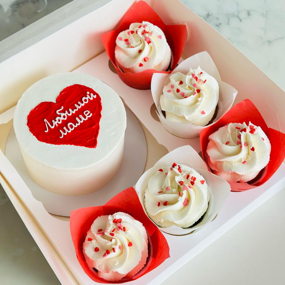 Бенто торт и капкейки маме 8 марта