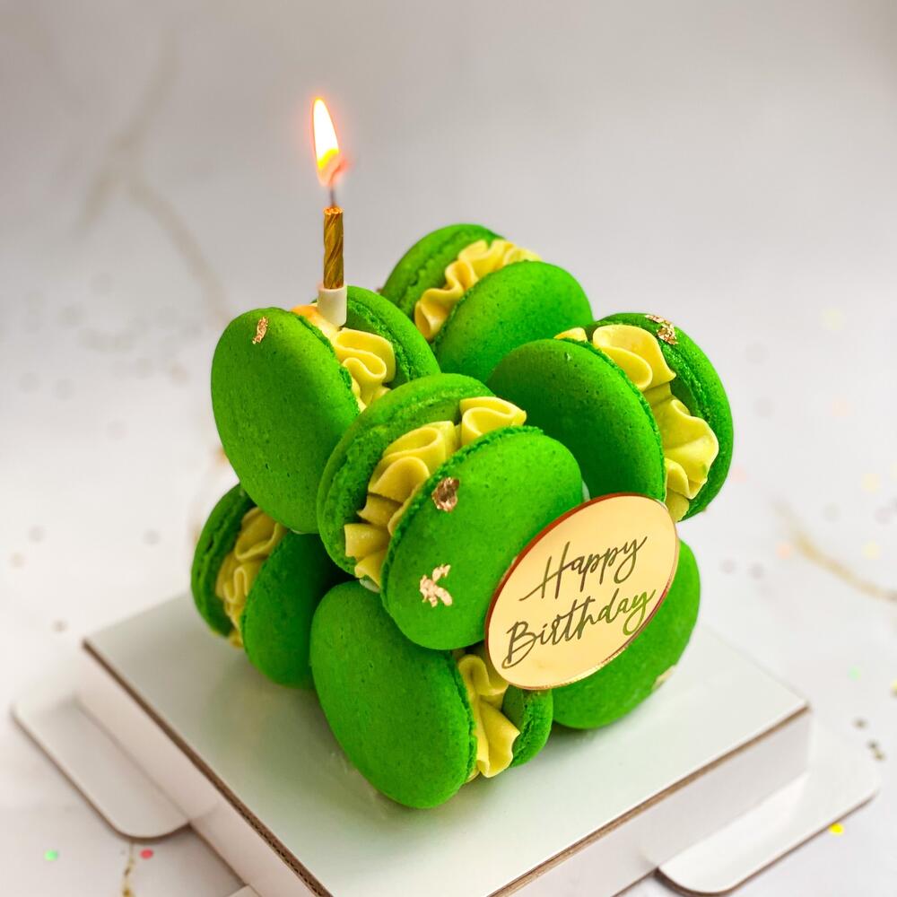 Бенто торт из макарон на день рождения