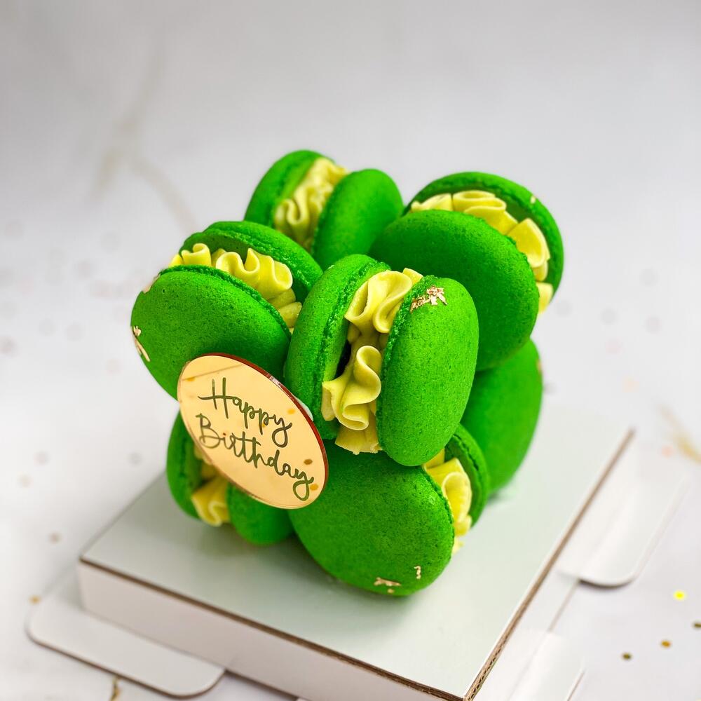 Бенто торт из макарон на день рождения