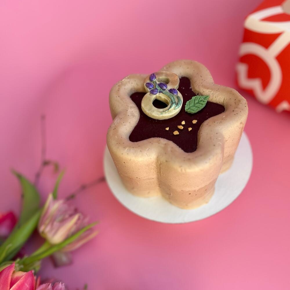 Бенто-торт из шоколадного мороженого