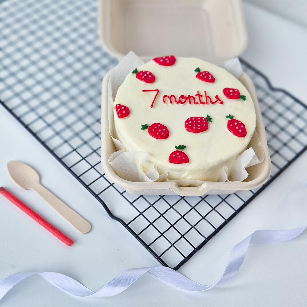 Бенто-торт клубничка