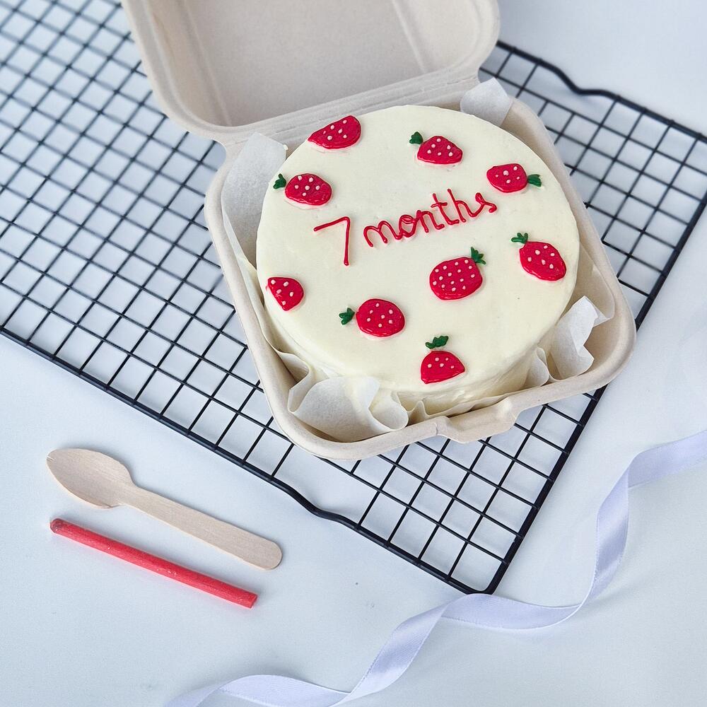 Бенто-торт клубничка