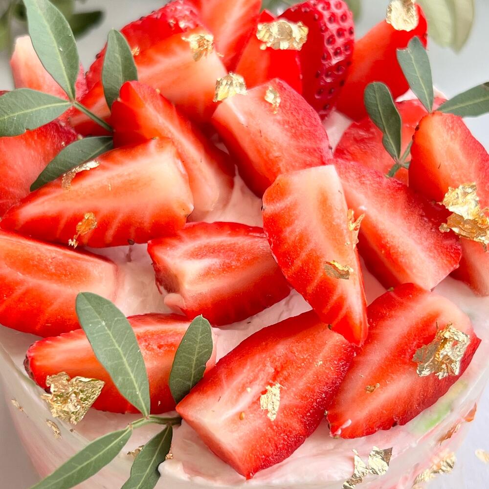 Бенто торт « клубничное облачко»