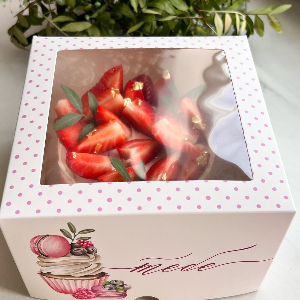 Бенто торт « клубничное облачко»