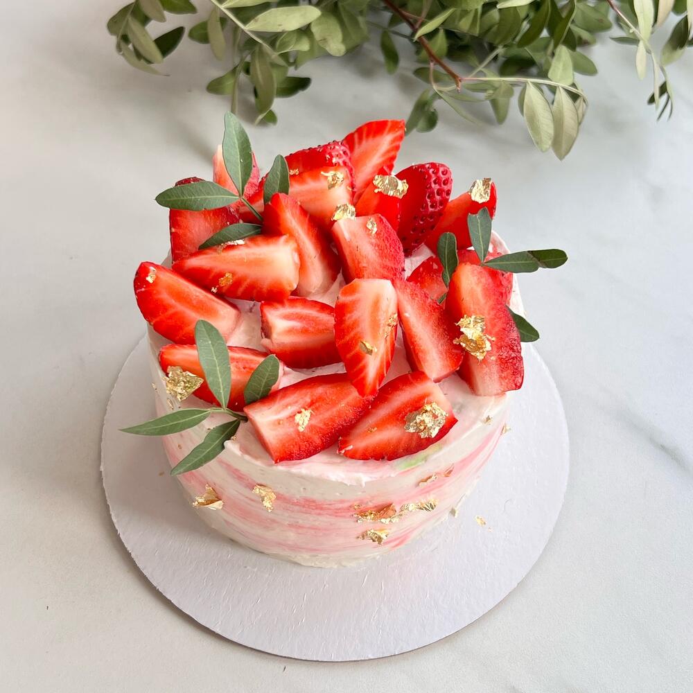 Бенто торт « клубничное облачко»