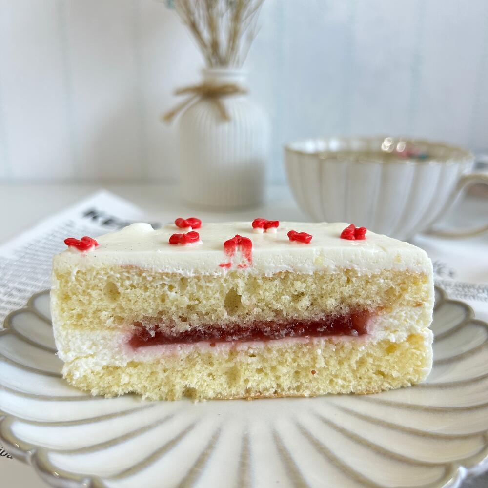 Бенто торт клубника