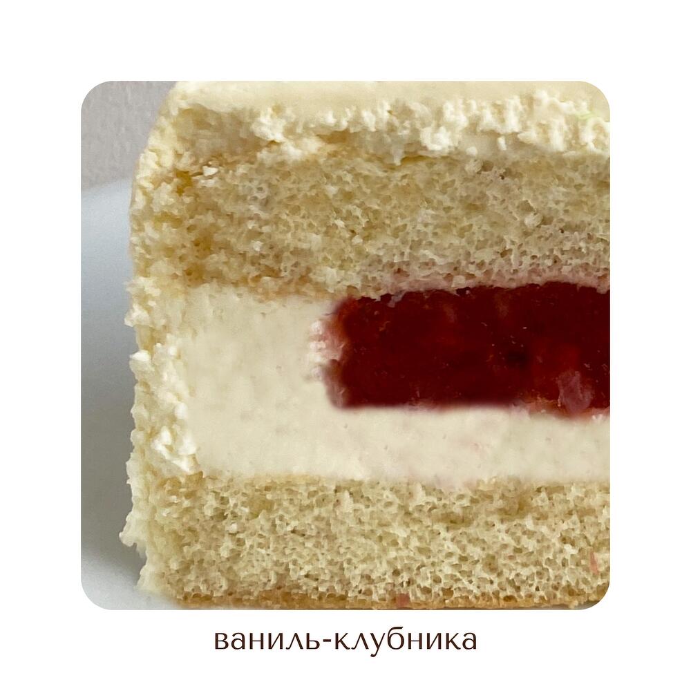 Бенто-торт «Клубника на сливках»