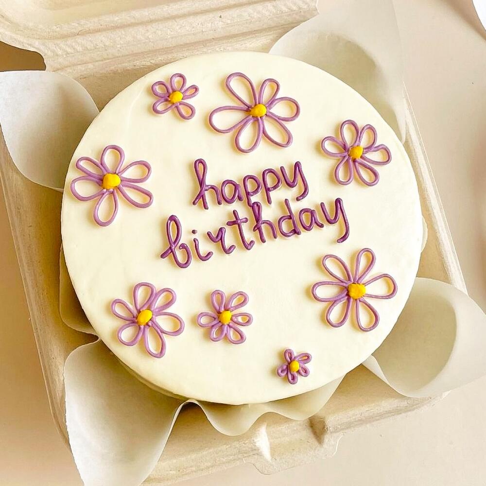 Бенто торт ко Дню рождения с цветочками