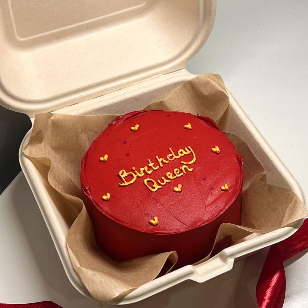 Бенто торт "Королеве"