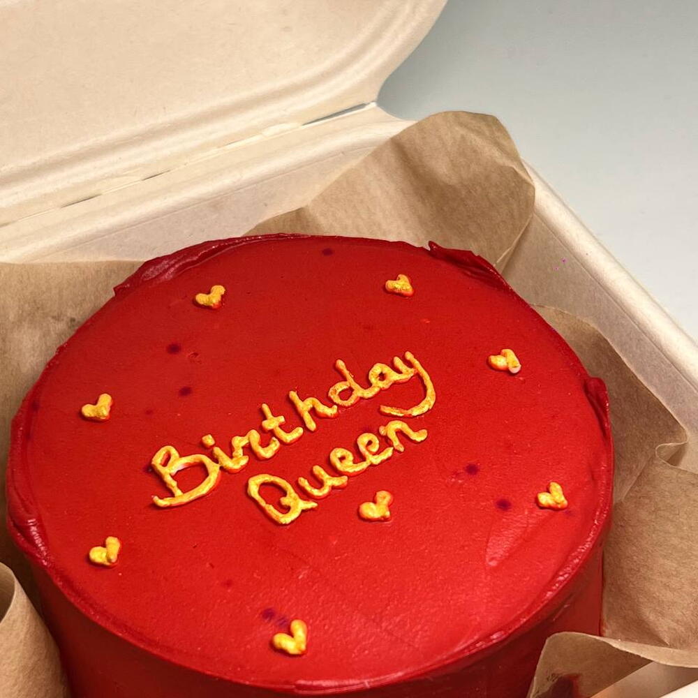 Бенто торт "Королеве"