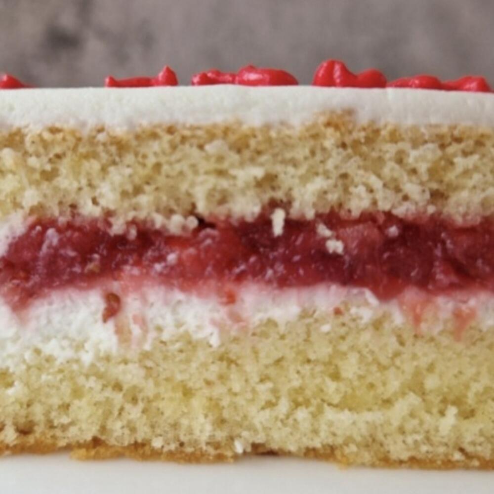 Бенто торт "Королевы рождаются в августе" в подарок для подруги, сестры, девушки