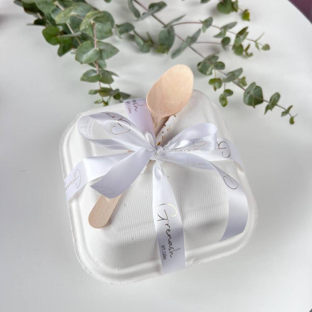 Бенто торт «Королевы рождаются в октябре»