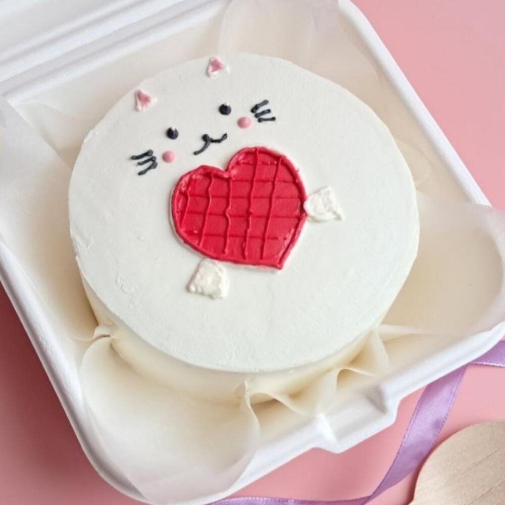 Бенто торт "Котик" к 8 марта Сникерс