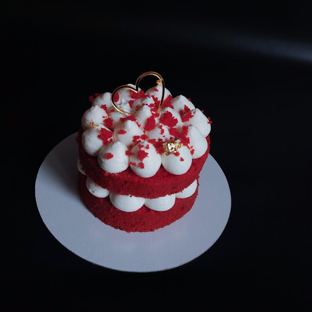 Бенто-торт "Красный бархат с вишнёвой начинкой"