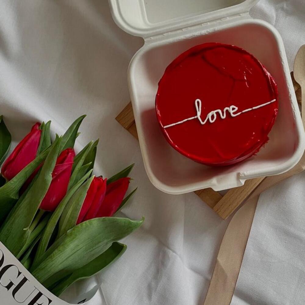 Бенто торт красный на день рождения девушке подруге сестре маме на 14 февраля