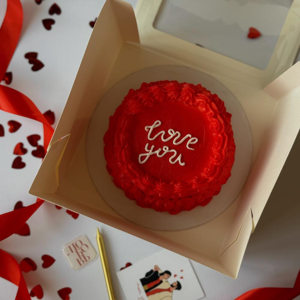 Бенто-торт красный с рюшами на 14 февраля 8 марта девушке жене маме