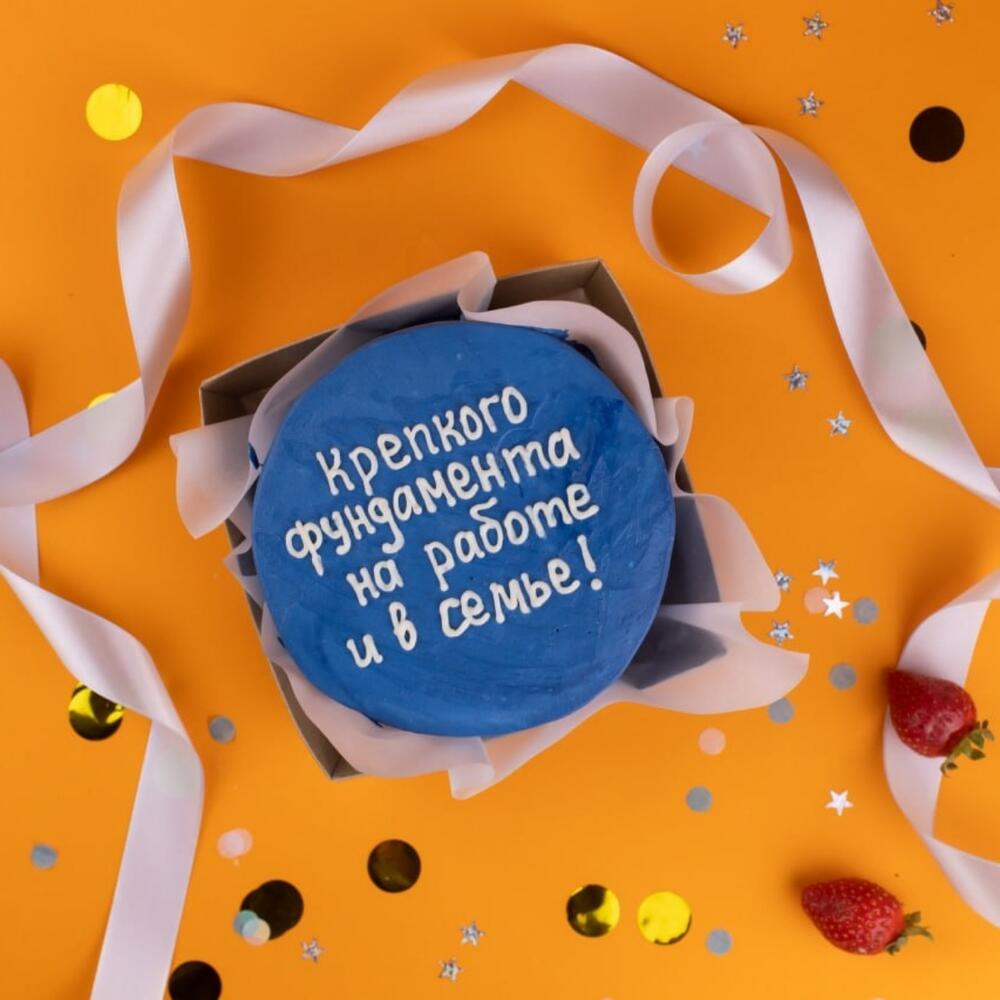 Бенто-торт Крепкого фундамента