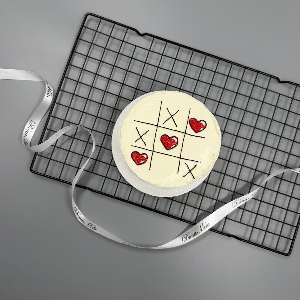 Бенто торт крестики - нолики - сердечки