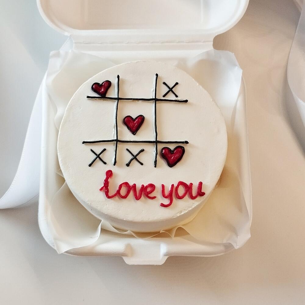 Бенто торт крестики нолики,бенто на 14 февраля,бенто на день влюбленных