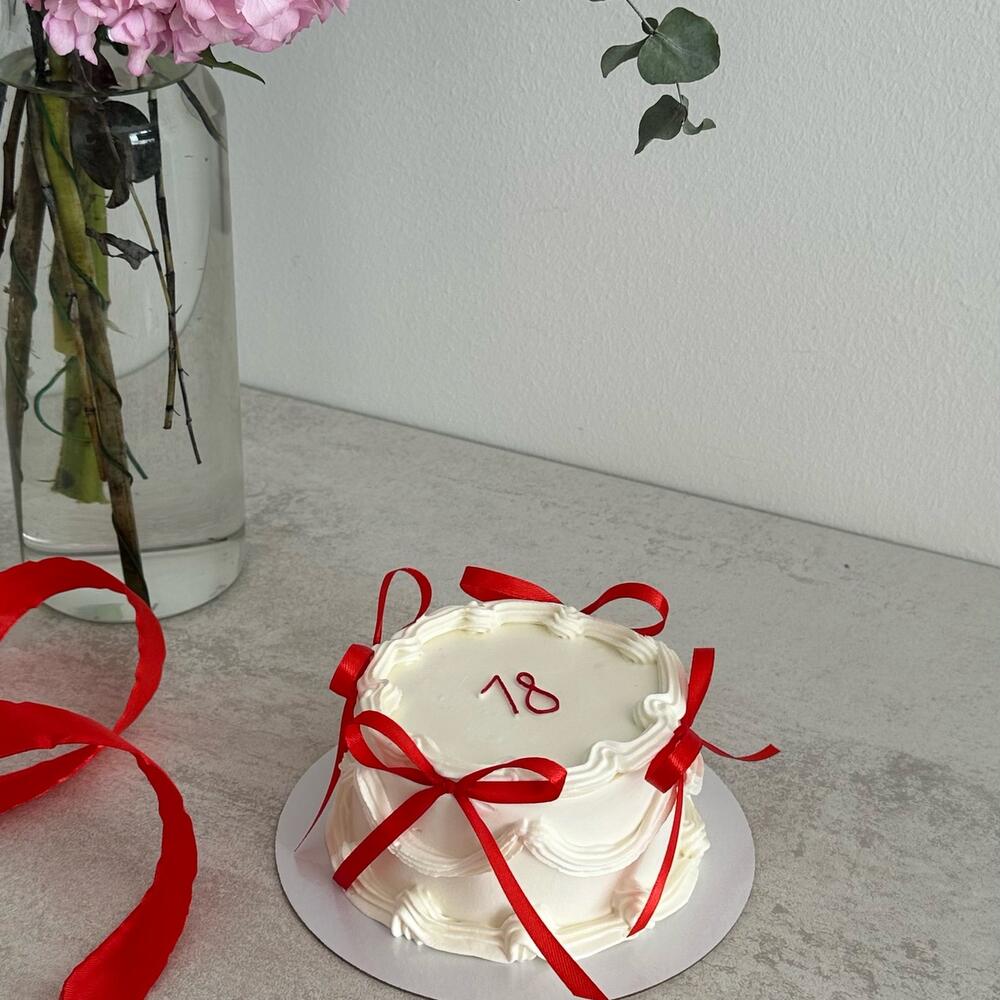 Бенто торт Ламбет на день рождения девушке подруге сестре маме жене любимой девочке