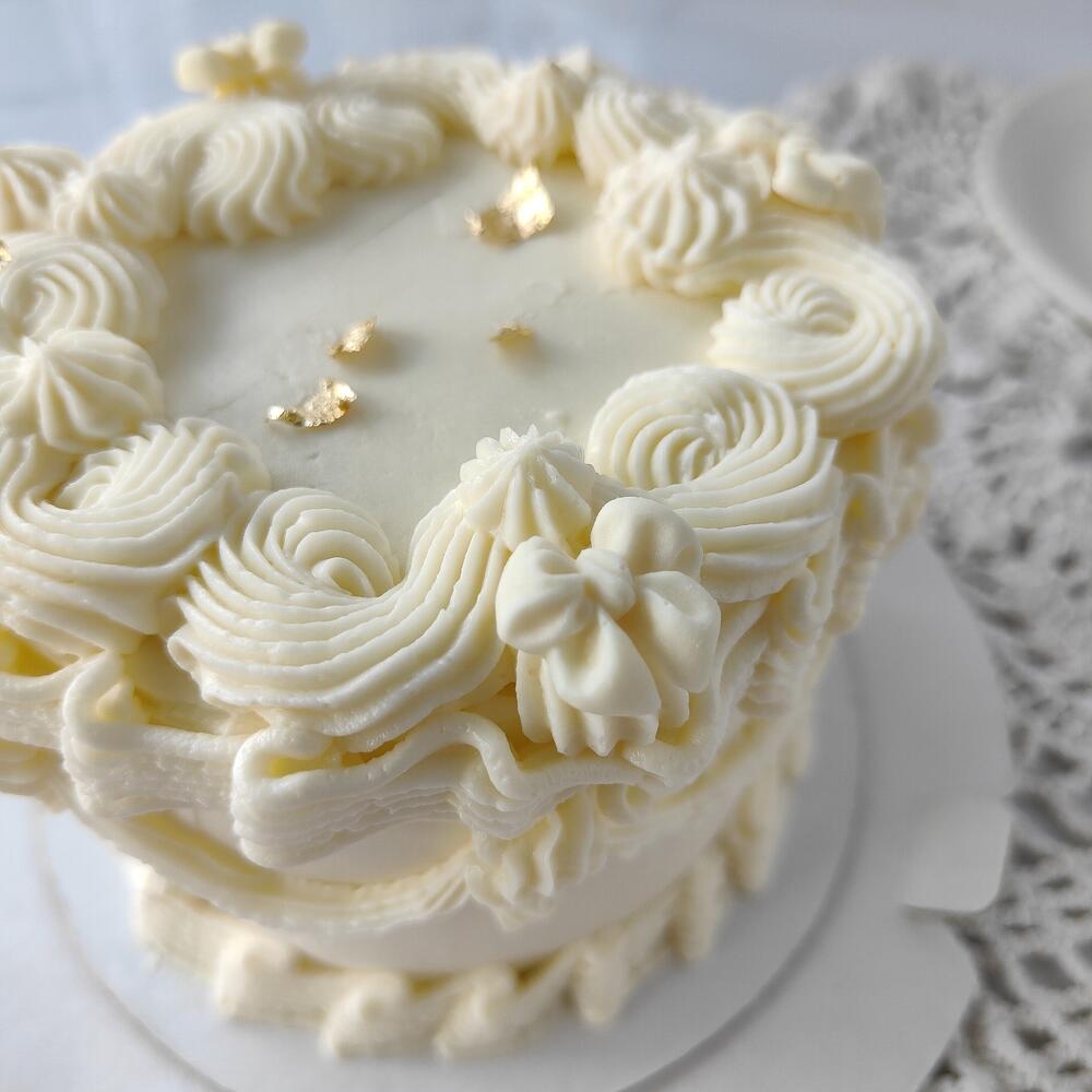 Бенто-торт Ламбет (рюши, белые бантики) день рождения/свадьба