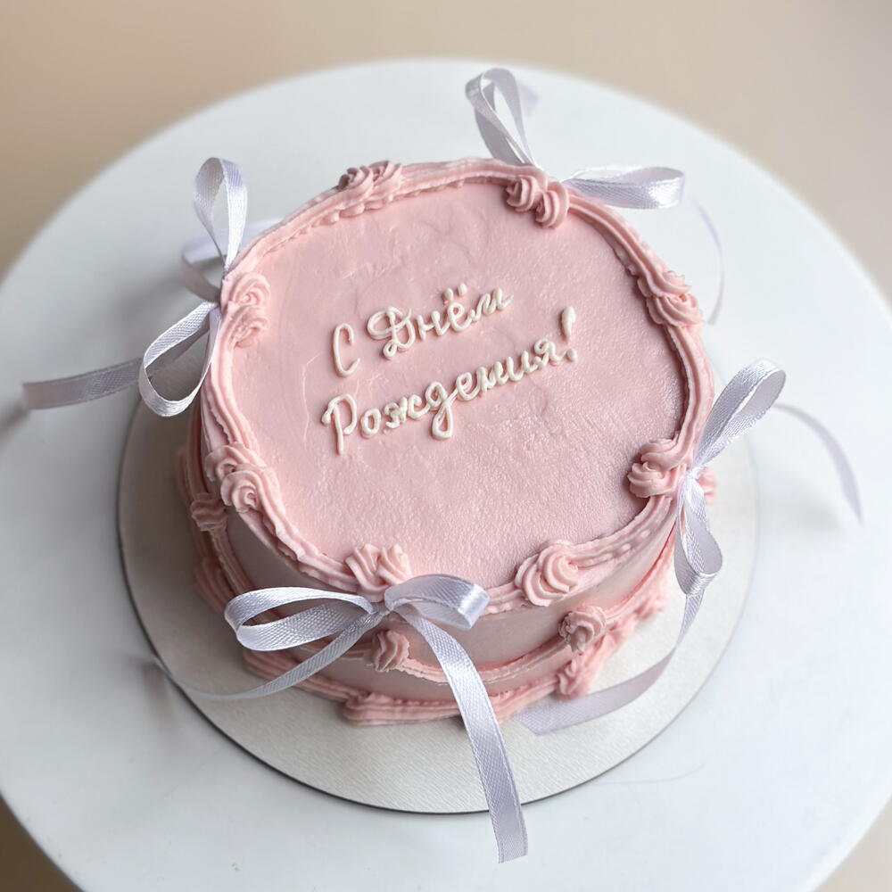 Бенто-торт ламбет с белыми бантиками на день рождения