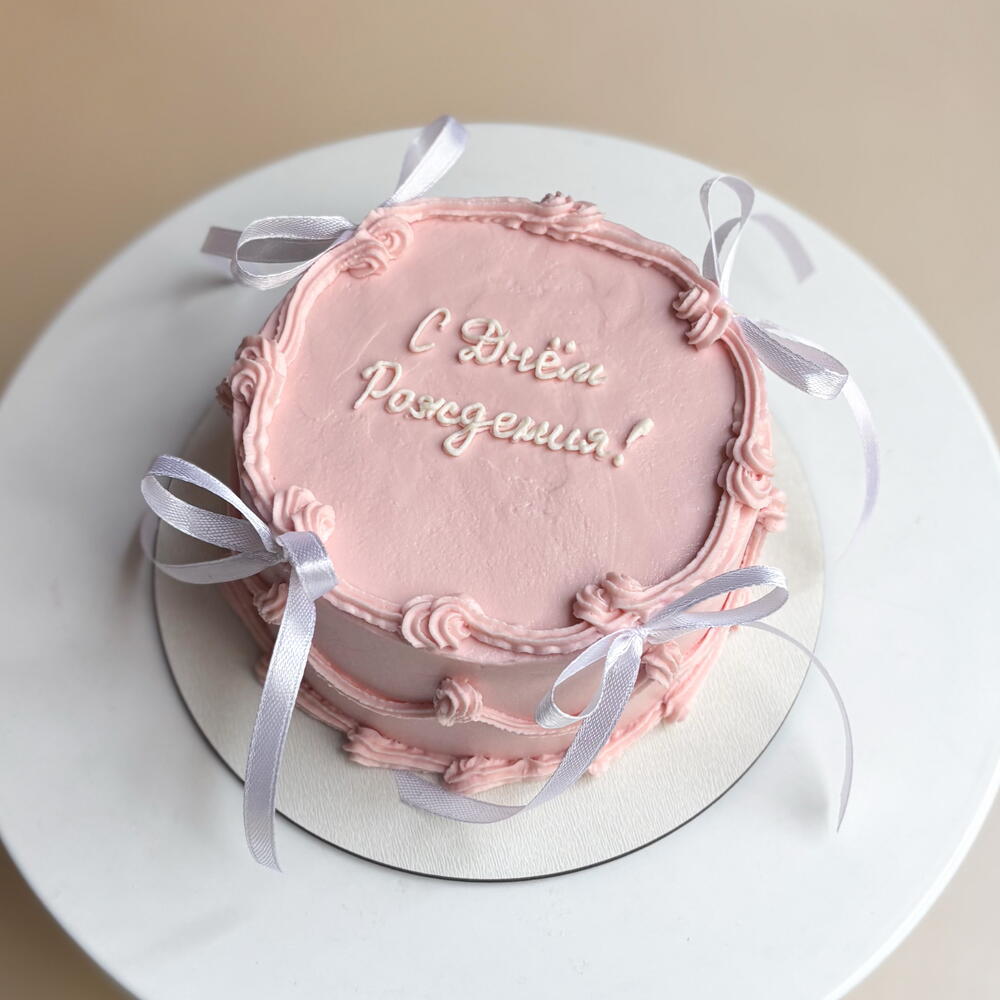 Бенто-торт ламбет с белыми бантиками на день рождения