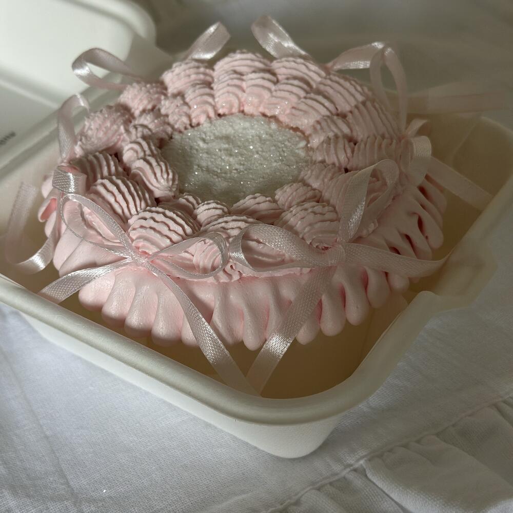 Бенто торт ламбет с блестками