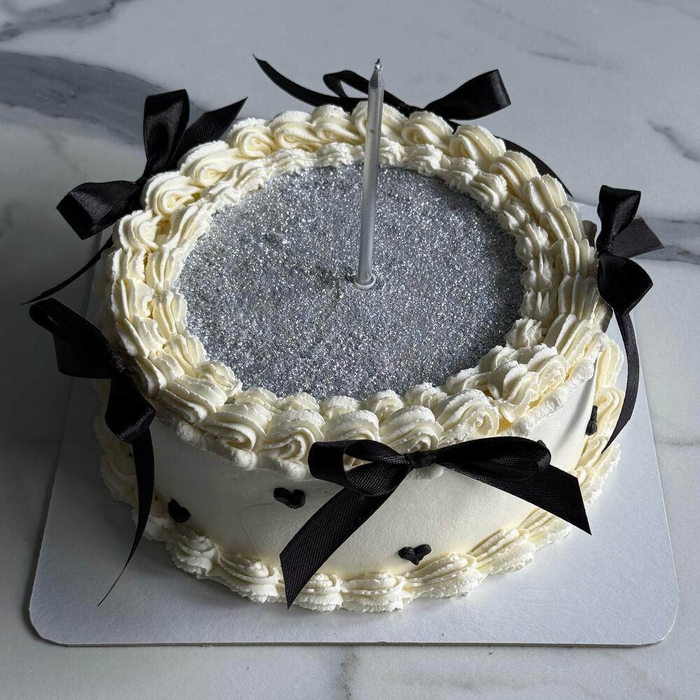 Бенто торт ламбет с блёстками и сердечками