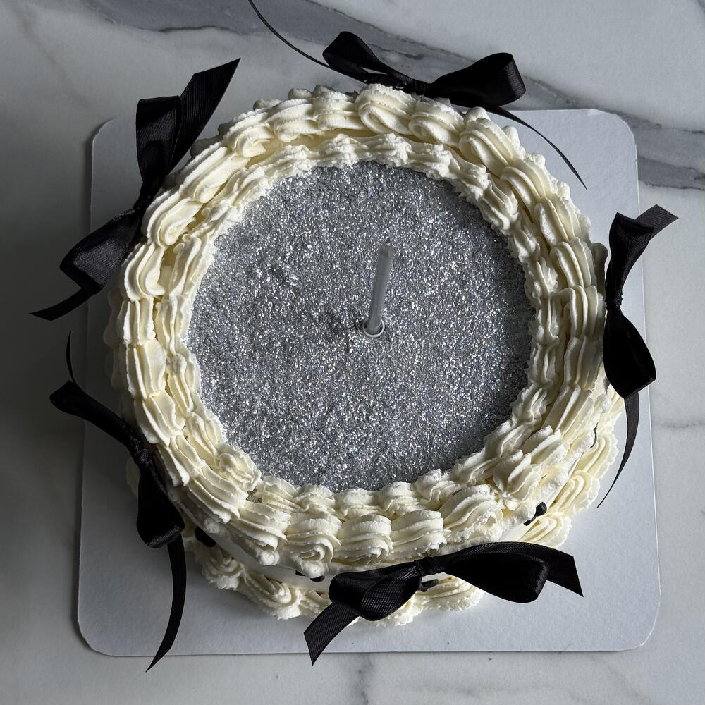 Бенто торт ламбет с блёстками и сердечками